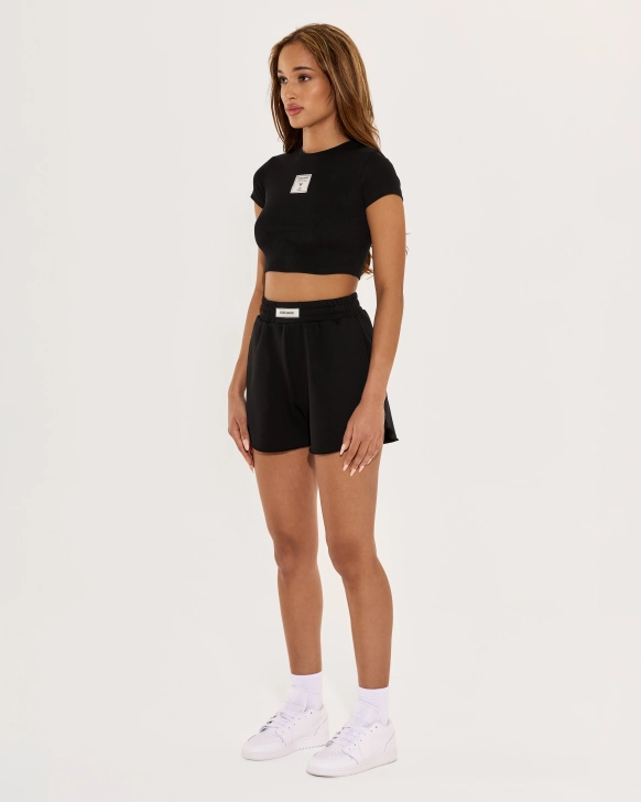 Rövid, bordázott póló