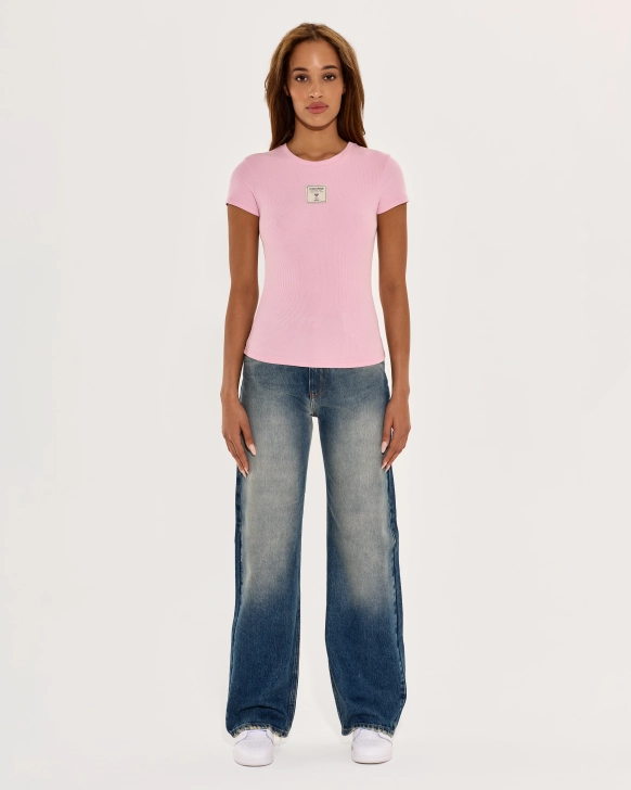 T-shirt aderente con etichetta logo cucita