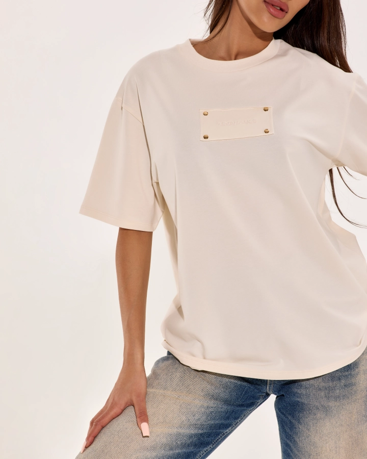 Oversize Póló Hímzett Címkével