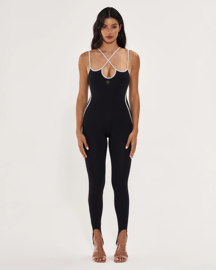 Eleganter Damen Jumpsuit mit Goldträgern und Streifen