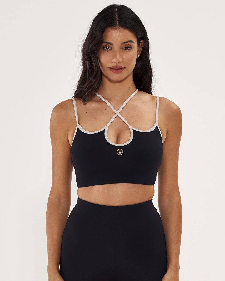 Elegantes Kurzes Top Mit Glänzenden Lurex-Trägern