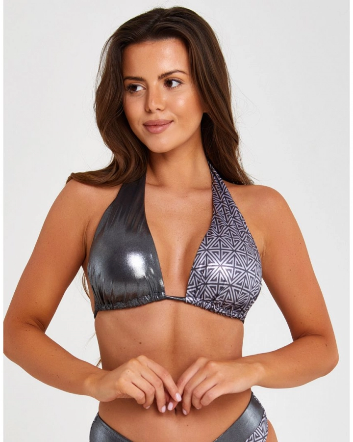Szivacs Nélküli Bikini Felső