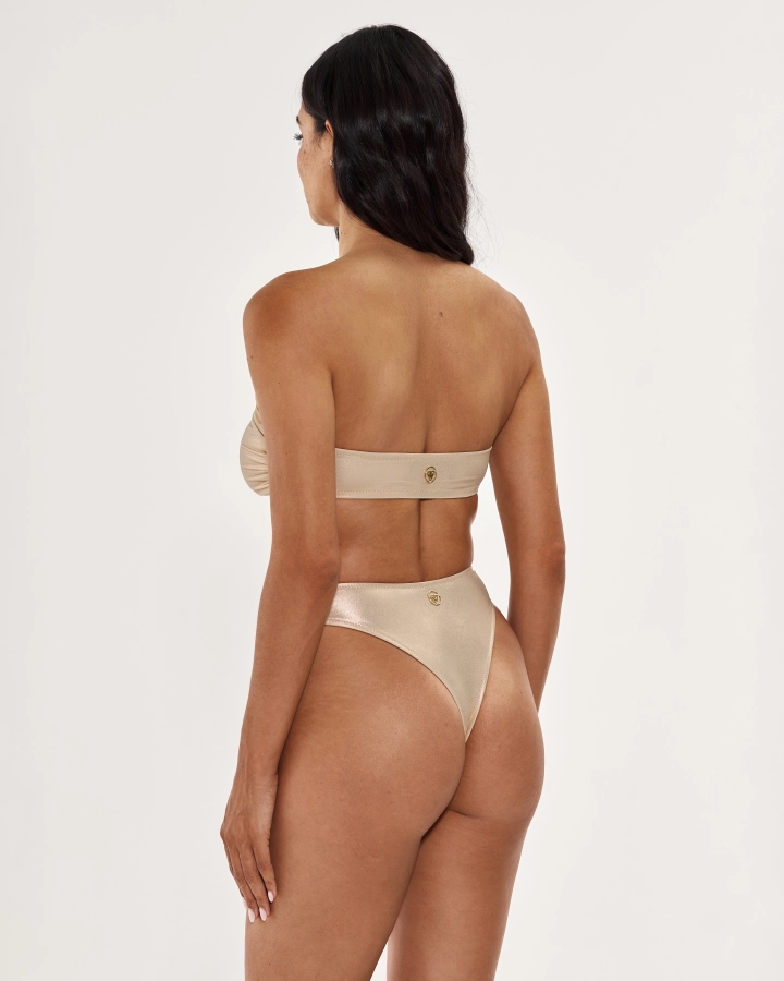 Haut de bikini bandeau sans rembourrage avec découpe