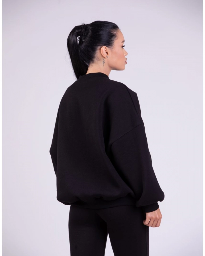 Bluză oversized cu lănțișor