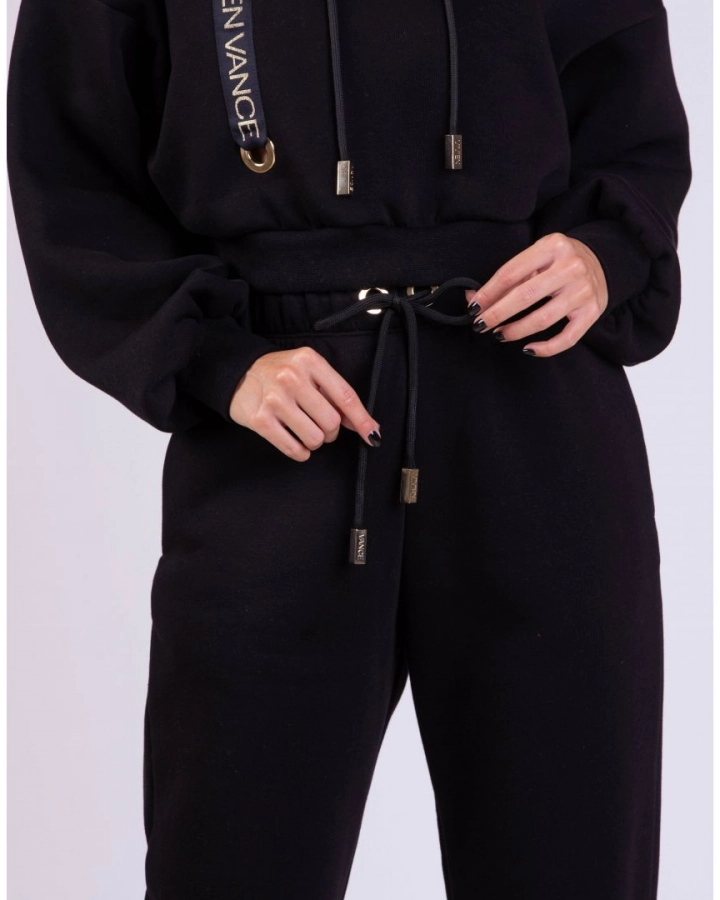 Sweatpants with branded strap