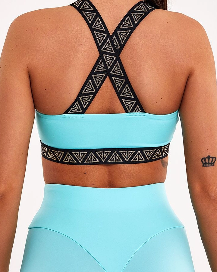 Sports bra with ”U” cut-out