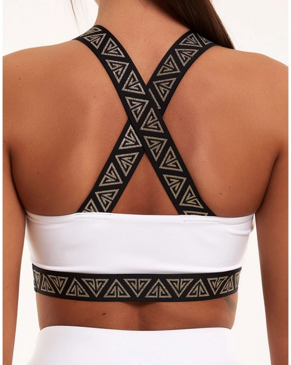 Sports bra with ”U” cut-out
