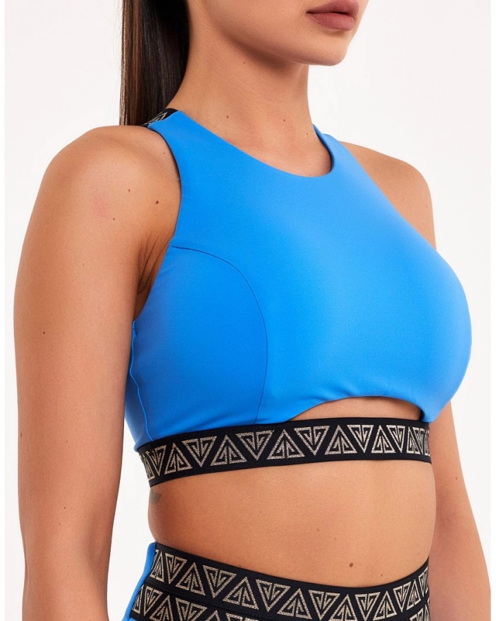Sports bra with ”U” cut-out
