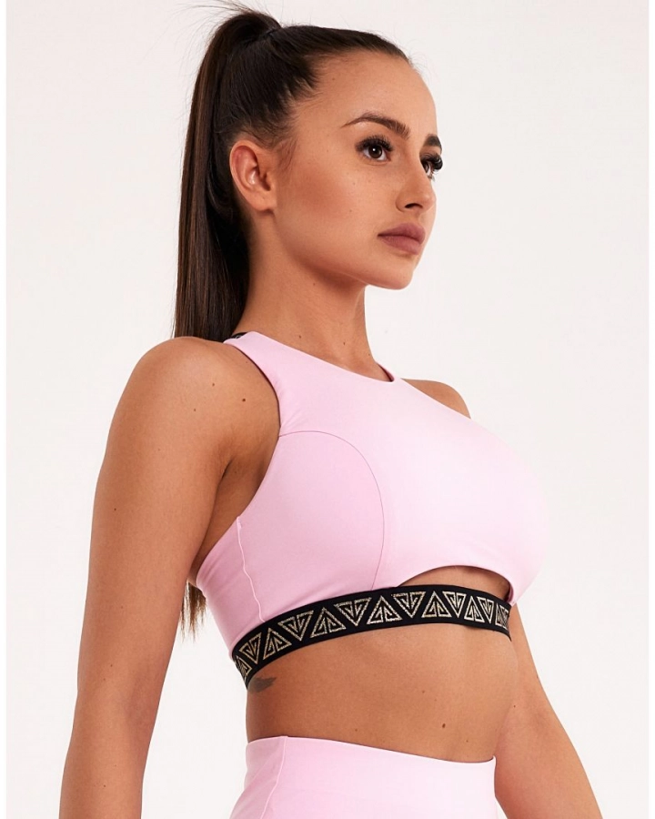 Sports bra with ”U” cut-out