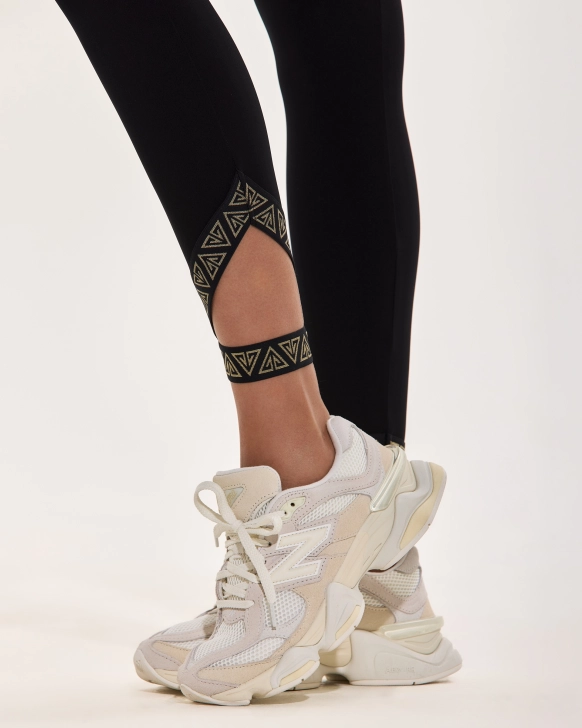 High-Waist Fitness-Leggings mit Shaping-Effekt und Brazilian-Naht