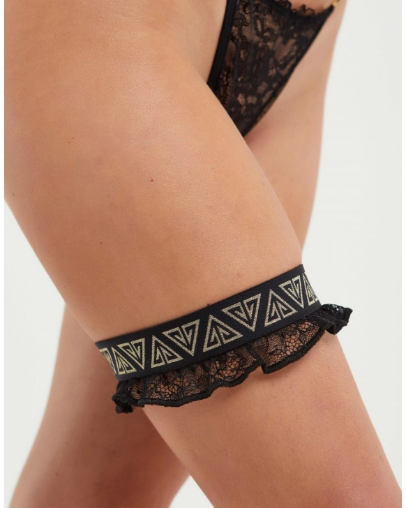 Lace thigh strap