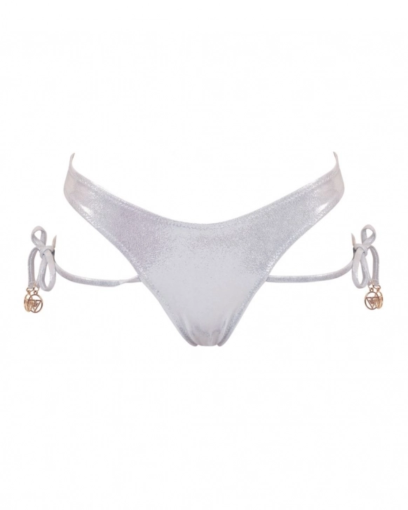 Alacsony derekú tanga bikini arany díszítéssel