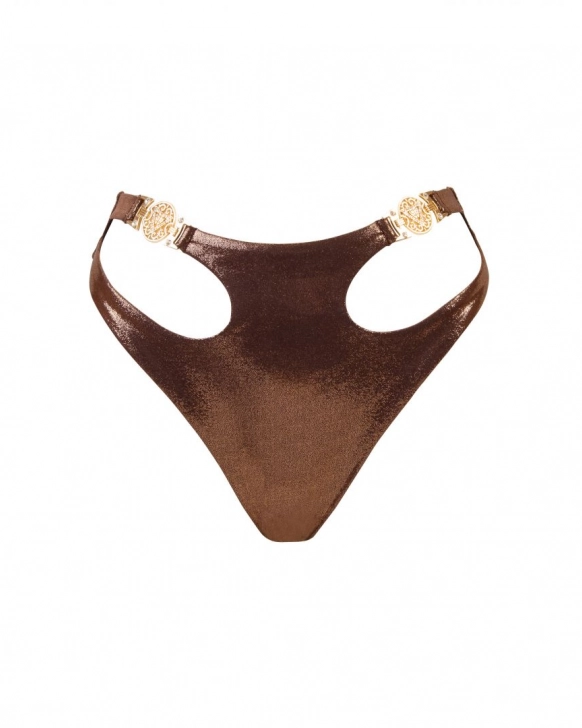 Slip bikini tanga a vita alta con accessori dorati decorativi