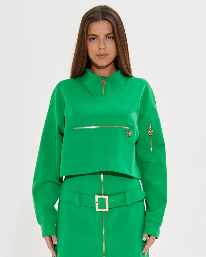 Kurzer Pullover mit Kragen und Reißverschluss