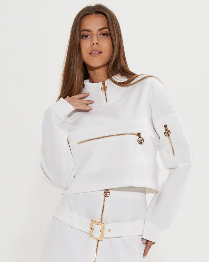 Kurzer Pullover mit Kragen und Reißverschluss