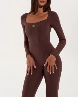 Long Sleeve Gold Logo Jumpsuit – Mocha – 4. kép