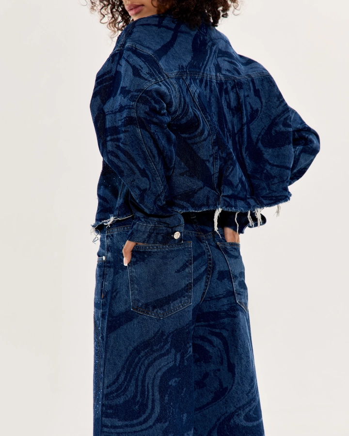 Cropped oversized denim jacket with sparkling crystals